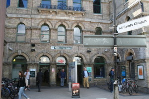 peckham-rye-station-geograph-3003557-by-Dr-Neil-Clifton-cc-by-sa